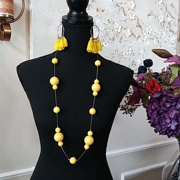 Silver And Yellow Stament Necklace And  Vibrant Yellow Tassel earrings Hoops - Picture 7 of 17